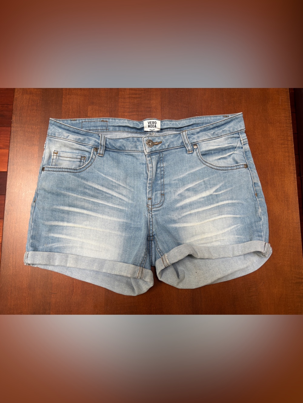 Vero Moda Light Wash Rolled Hem Denim Shorts